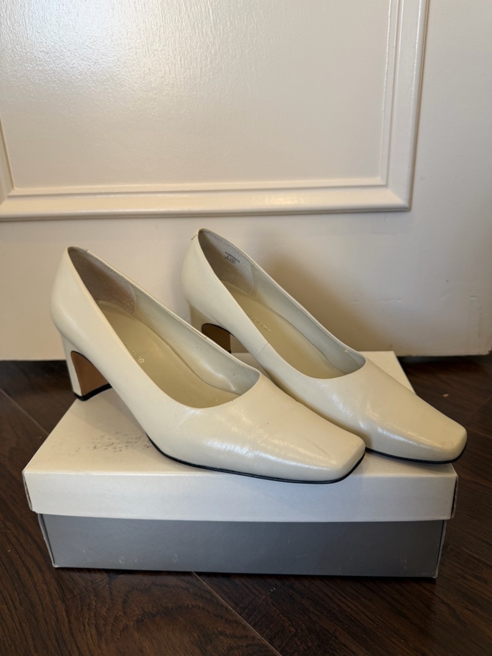 Vintage Liz Claiborne heels